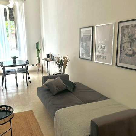 Casa Polly 2 - Ampio E Comodo Appartamento A Voghera Bagian luar foto